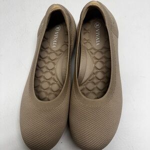 VIVAIA round toe flats Women's Tan/beige Flats size 39.5 US 8.5 like new